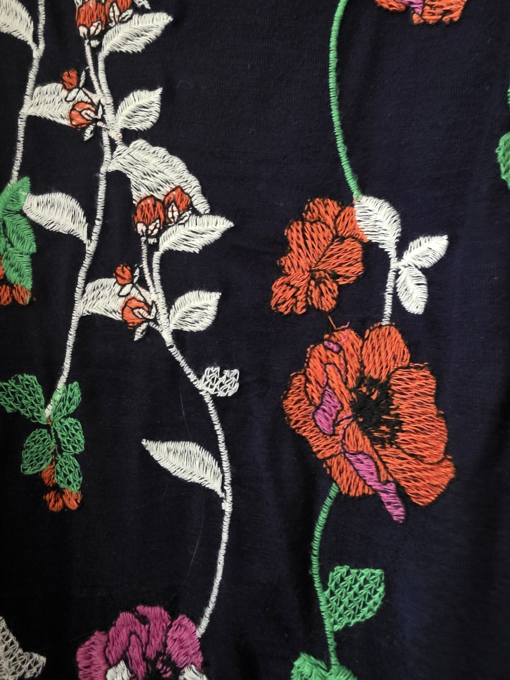 Kellen Embroidered Tank - Picture 3 of 4